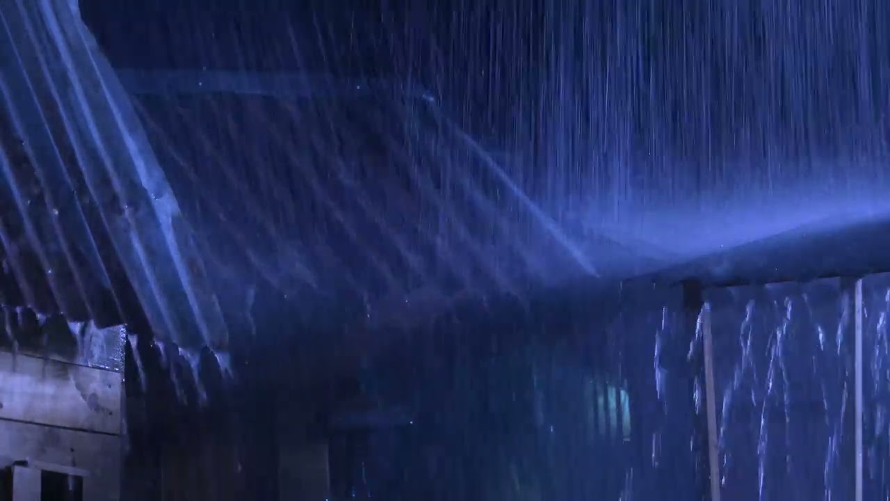 REGN PÅ TAK Jag somnar snabbt med kraftigt regn och åska I avkopplande regnljud