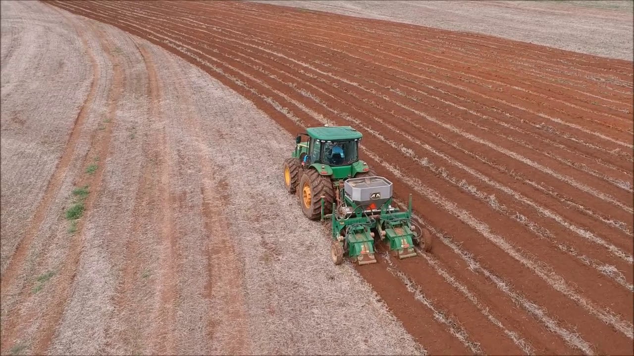 Preparo de Solo Canteirizado - Alto Taquari MT