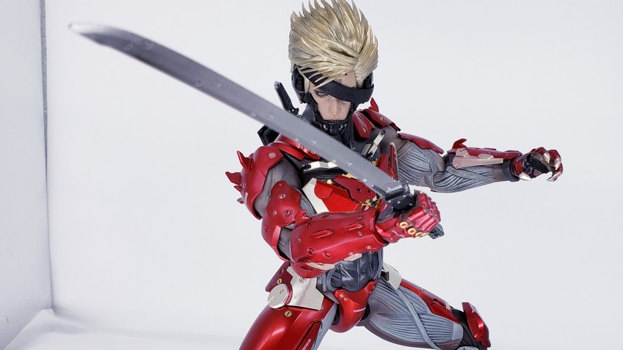 Raiden, 10 Years Later | Hot Toys Metal Gear Rising Raiden (Inferno) Review