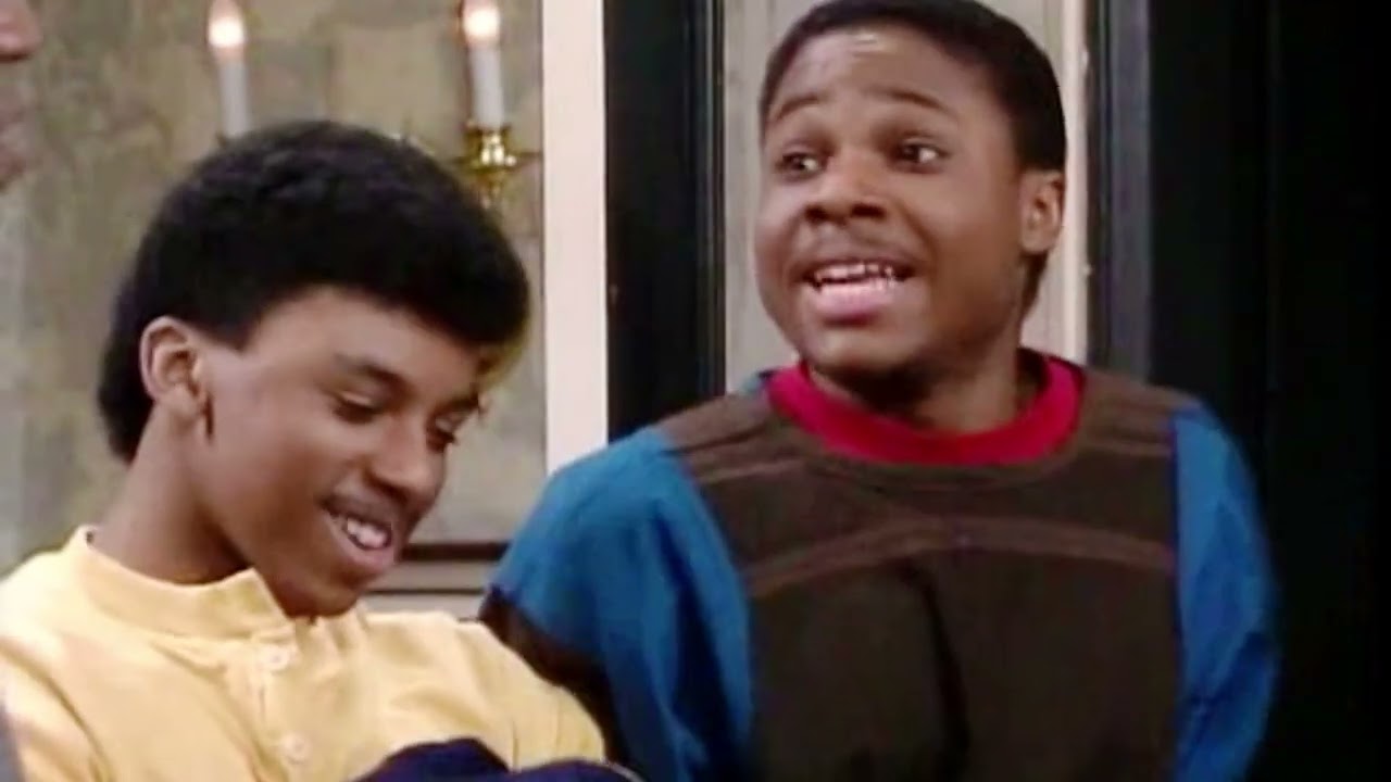 CLIFF’S DANCE NIGHT TALK Goes OFF THE RAILS — Then Ends with a WILD Discovery on TV! The Cosby Show
