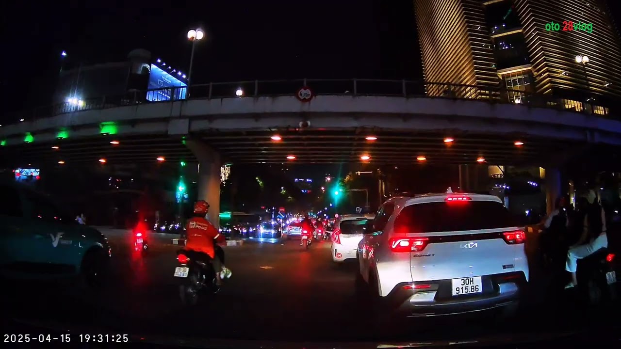 trở khách từ phương mai về thạch thất