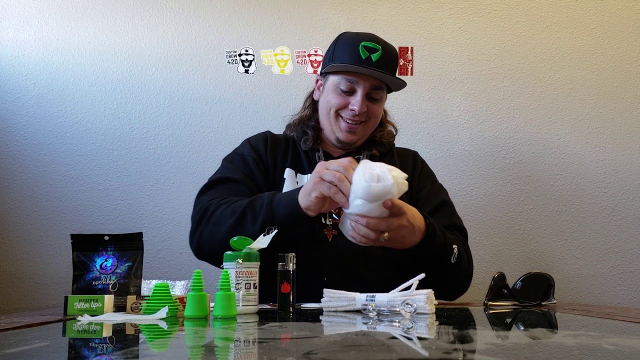 HEMPER BOX UNBOXING!!!!! (DABBING GRANNY!!!)