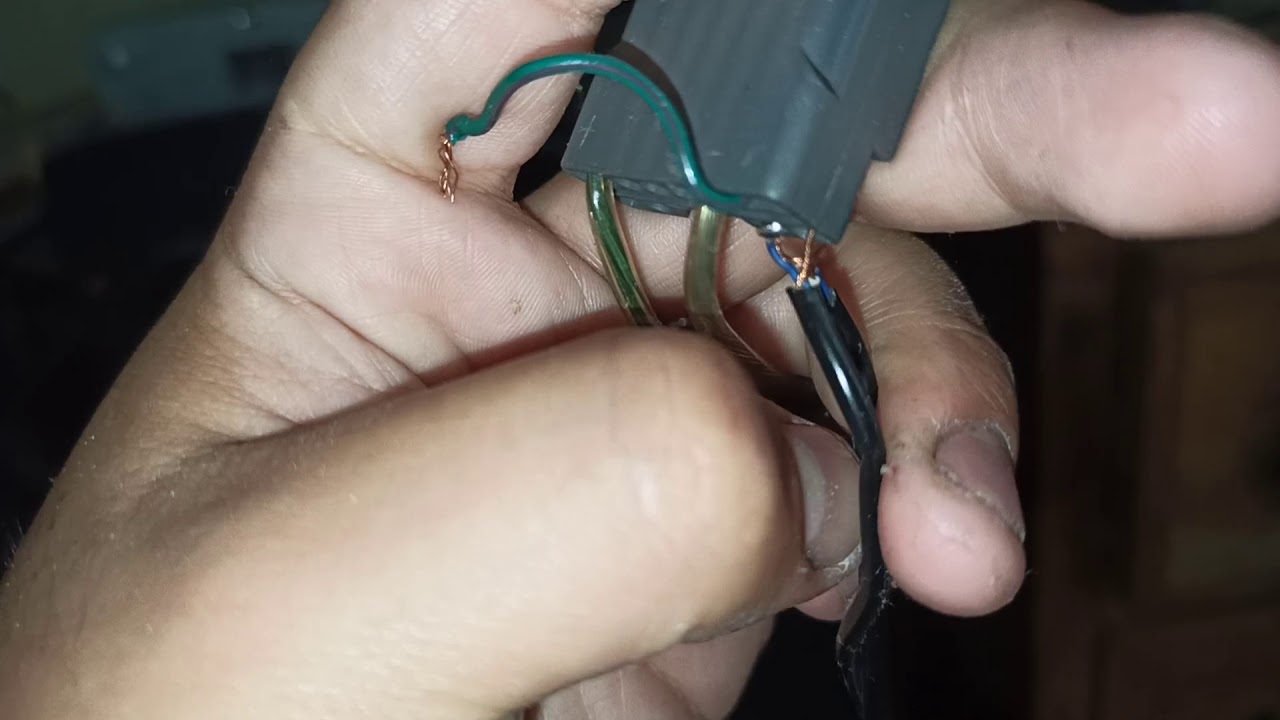 Conectar amplificador Ford a subwoofers