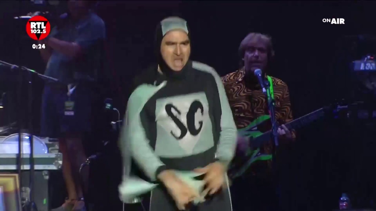 Elio e Le Storie Tese - Supergiovane (Live ultimo concerto Collisioni 2018)