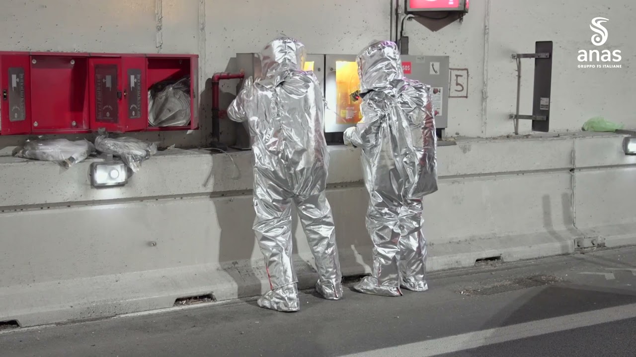 Sicurezza in galleria: esercitazione sulla Tangenziale Ovest di Lecce