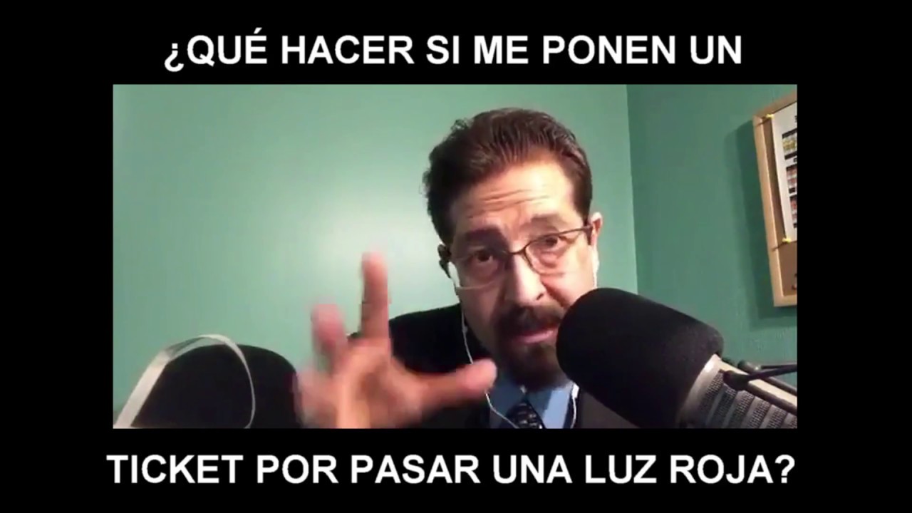Qué hacer si me ponen un ticket por pasar una luz roja