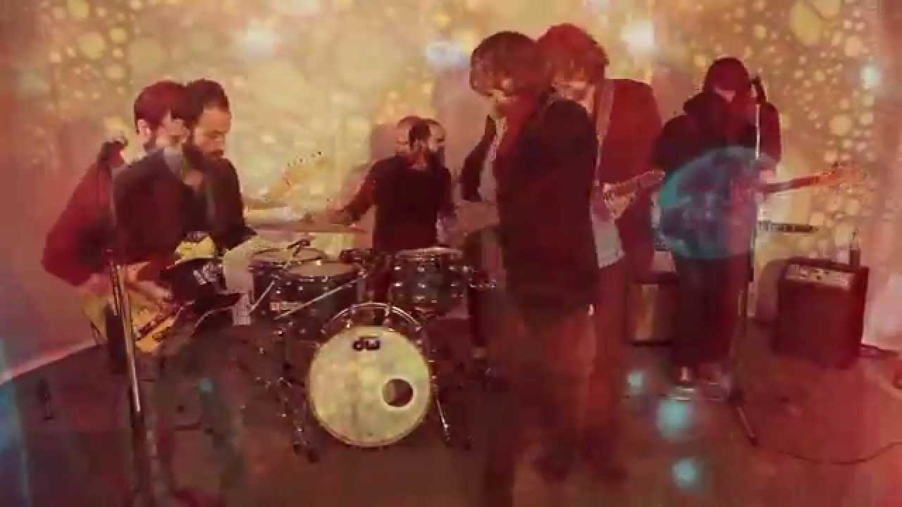 Willie and the Giant - Loose Ends (Official Music Video)