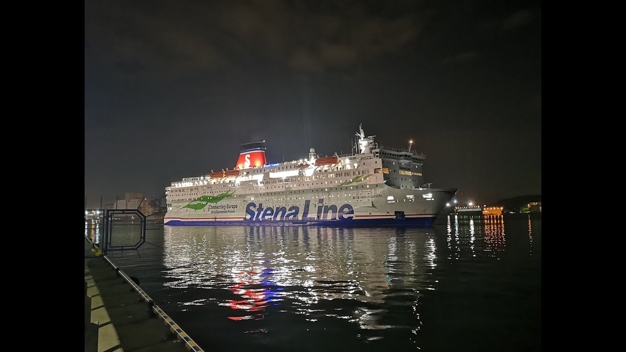 18.03.2023 Stena Vision rozpoczyna wieczorny rejs na szlaku Gdynia - Karlskrona