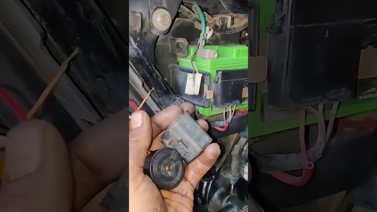 how to install 🔊buzzer and flasher in bike#splendor #shorts