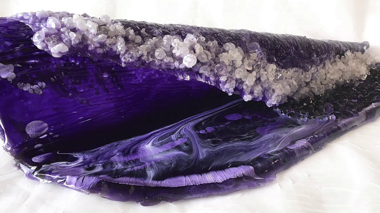 Create a Freeform Epoxy Resin Wave using Rope, Plastic and a Cone.