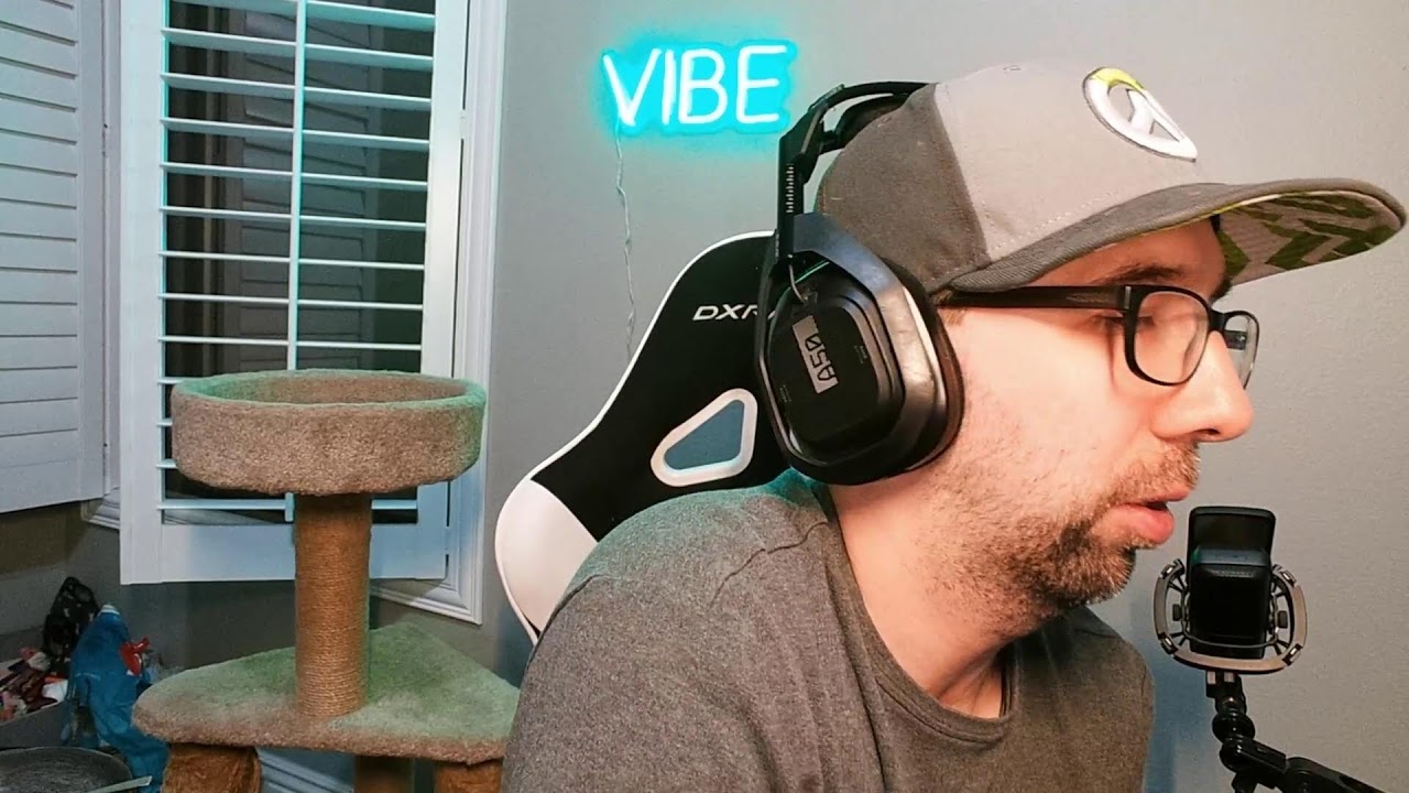end of stream playing a few games of SC2