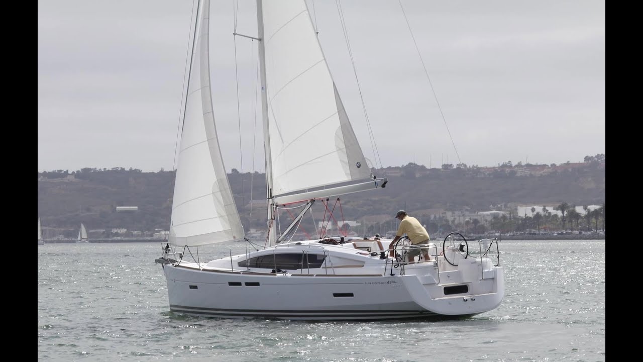 2013 Jeanneau 41ds Deck Salon Sailboat Video Walkthrough Review by: Ian Van Tuyl