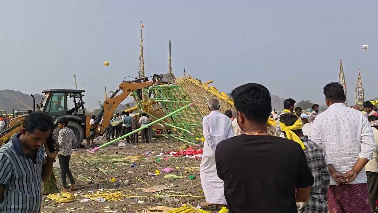 కోటప్పకొండ తిరుణాలలో అపశృతి ఒకవైపుకు పడిన మద్దిరాల ప్రభ  #kotappakonda #jatara #mahasivarathri 