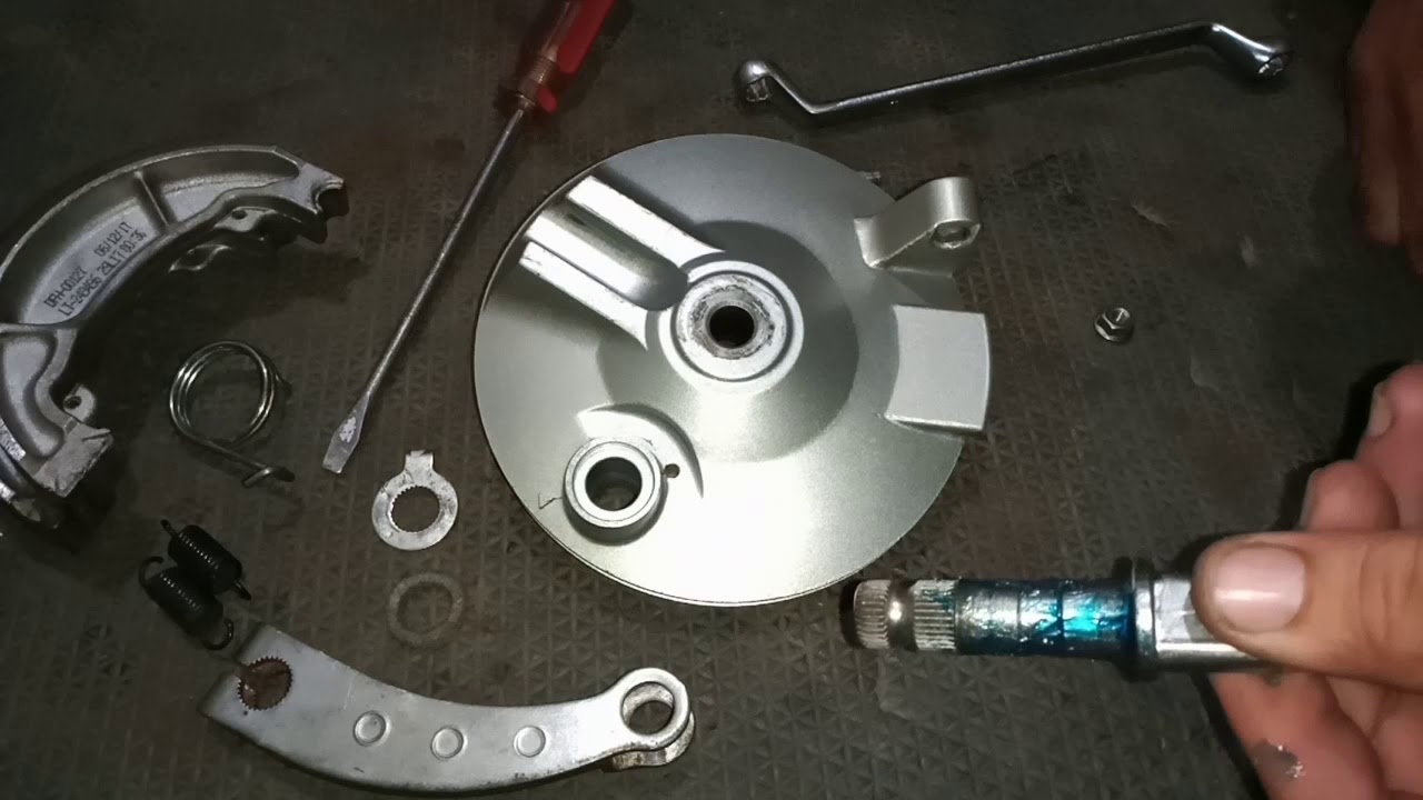 Como fazer a revisão corretamente do freio da sua moto