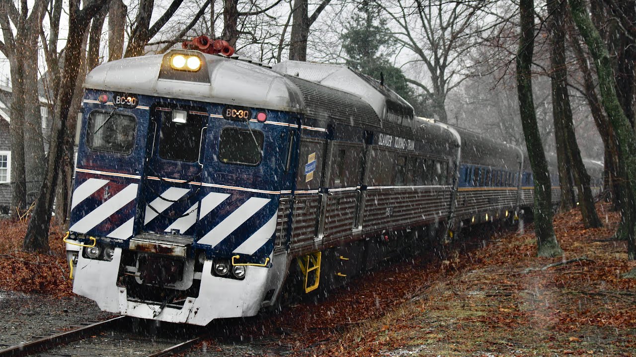 Newport & Narragansett Bay Railroad | The Winter Sunday Brunch Train [HD]