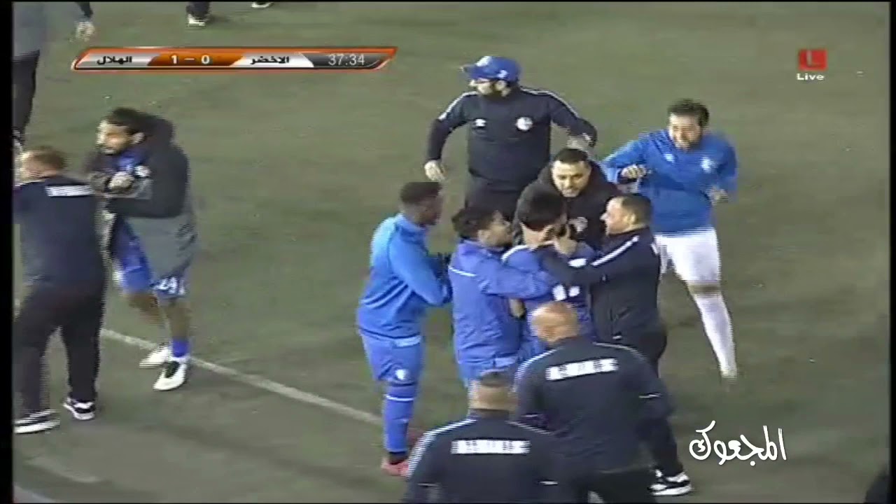 الهلال يفوز 3-0 علي الأخضر