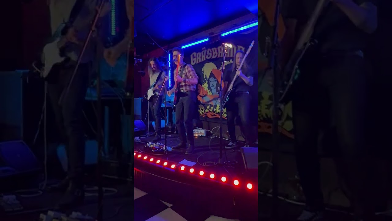 Signs of Trouble (Live at Pow Wow Rock Club, Stockholm)