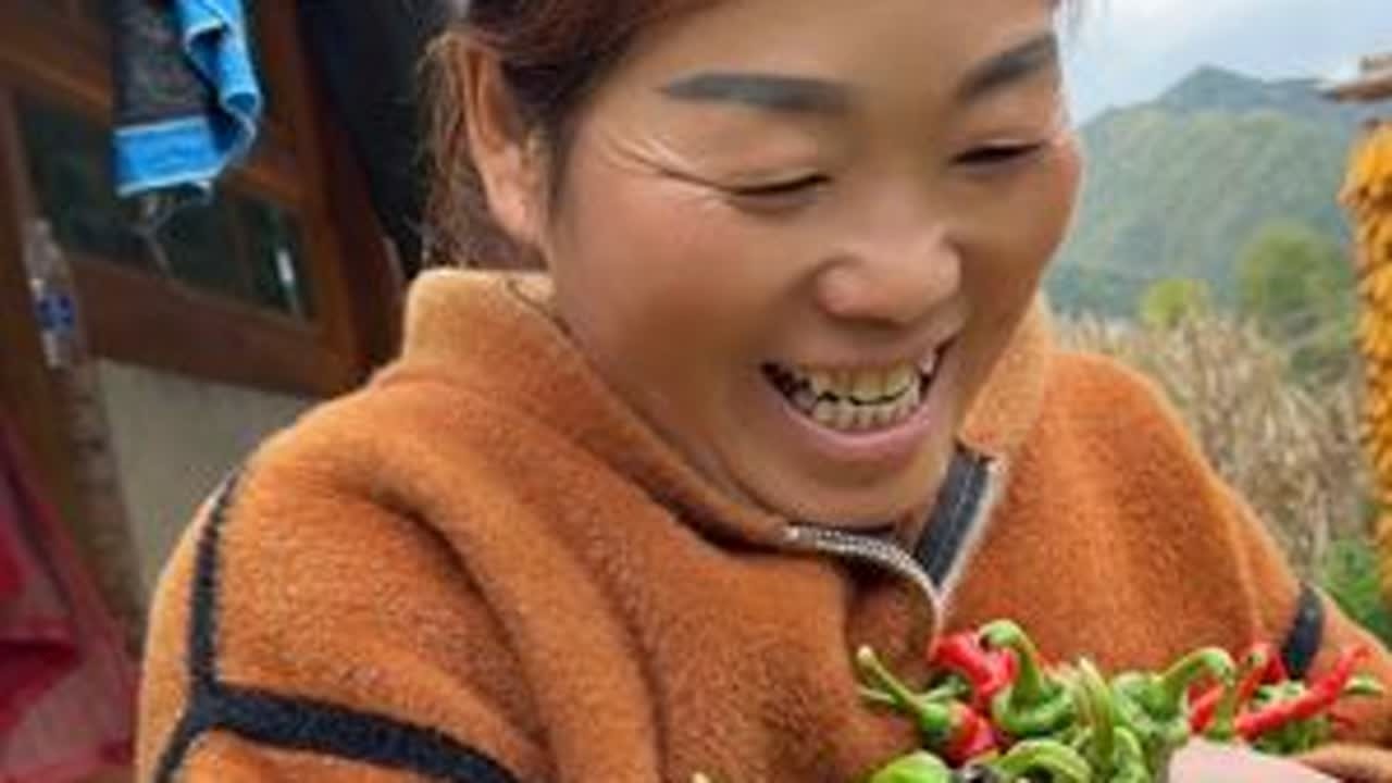 谁家出嫁的闺女像我一样，回去的时候拿一🤏东西，走的时候大包小包#我的农村生活 #回娘家 #原创 #上热搜