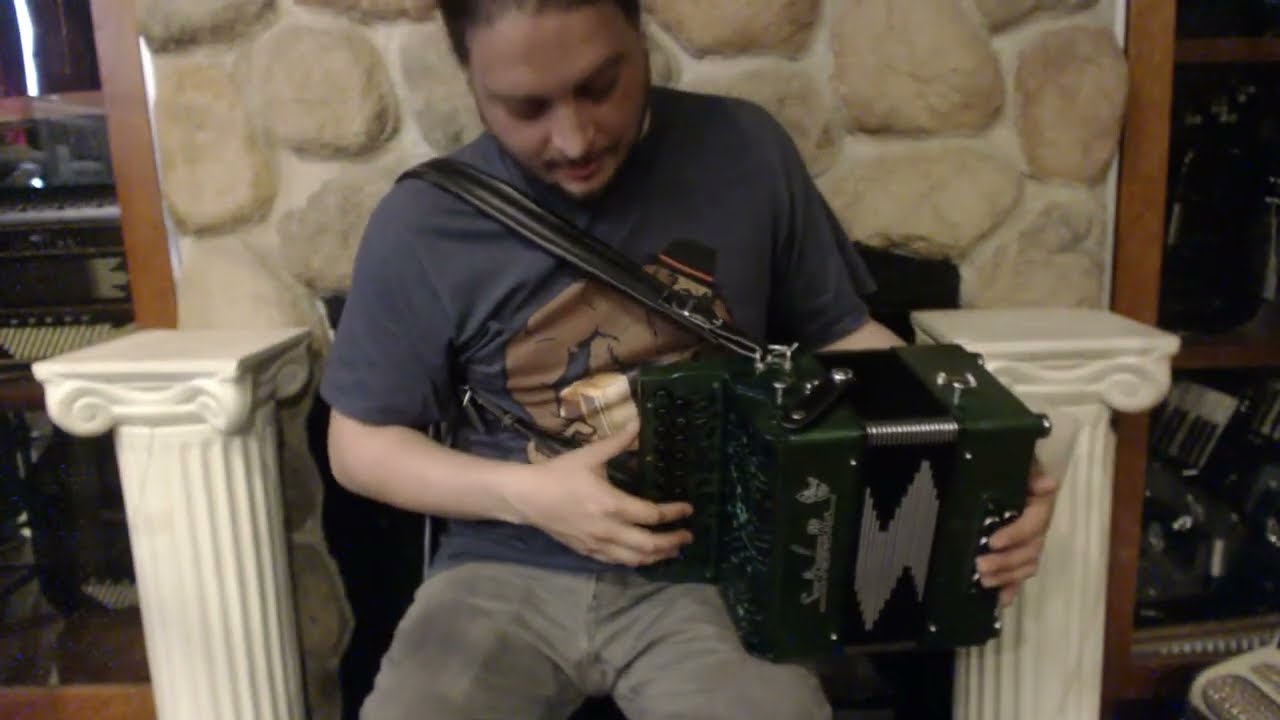 SALTAETIIIBC218GN - Green Saltarelle Aether III Diatonic Button Accordion BC LMM 21 8 $3199