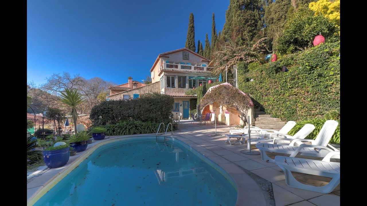 Grande maison avec piscine &agrave; Cagnes sur mer