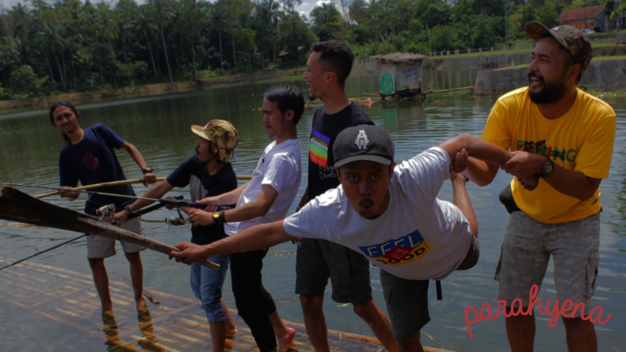 Parahyena - Cibaduyut (Video lyric)