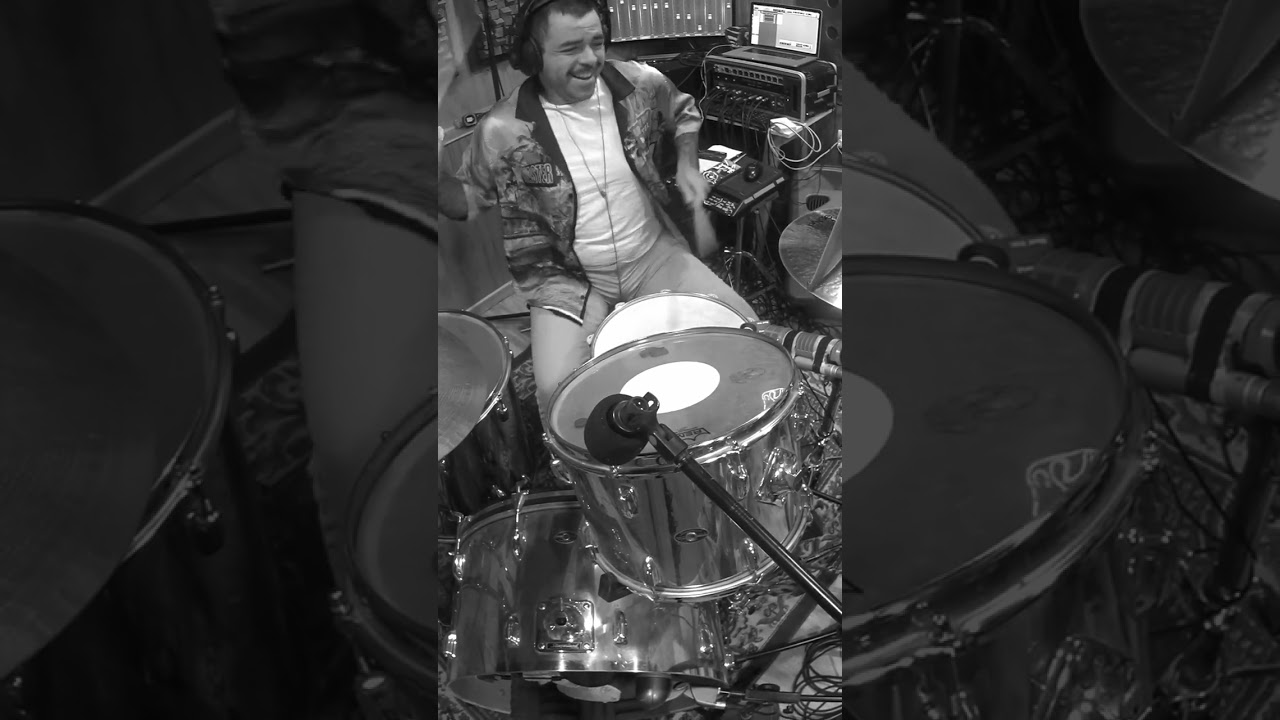 Black Sabbath (drums cover) supernaut