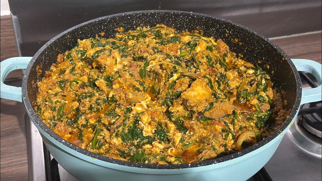 How to make Authentic Ghanaian Kontomire Stew with Spinach | Palava Sauce 