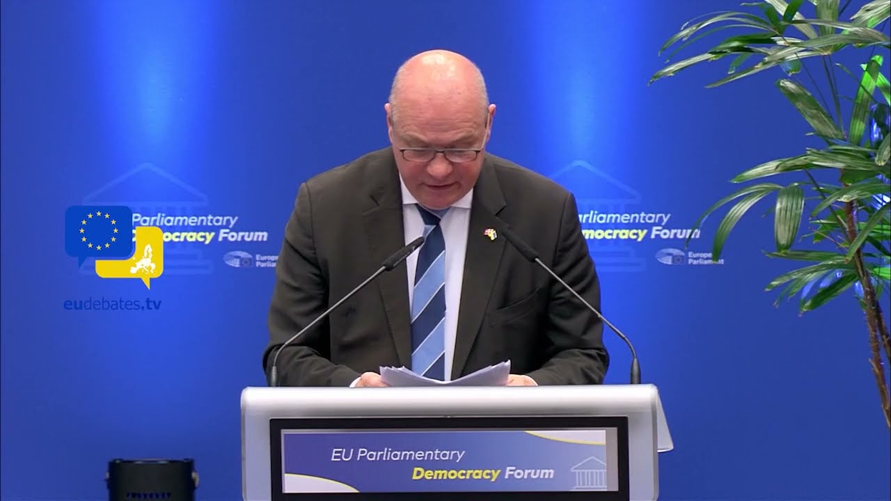 Democracy Dies Quietly: Søren Gade’s Chilling Warning to Europe!