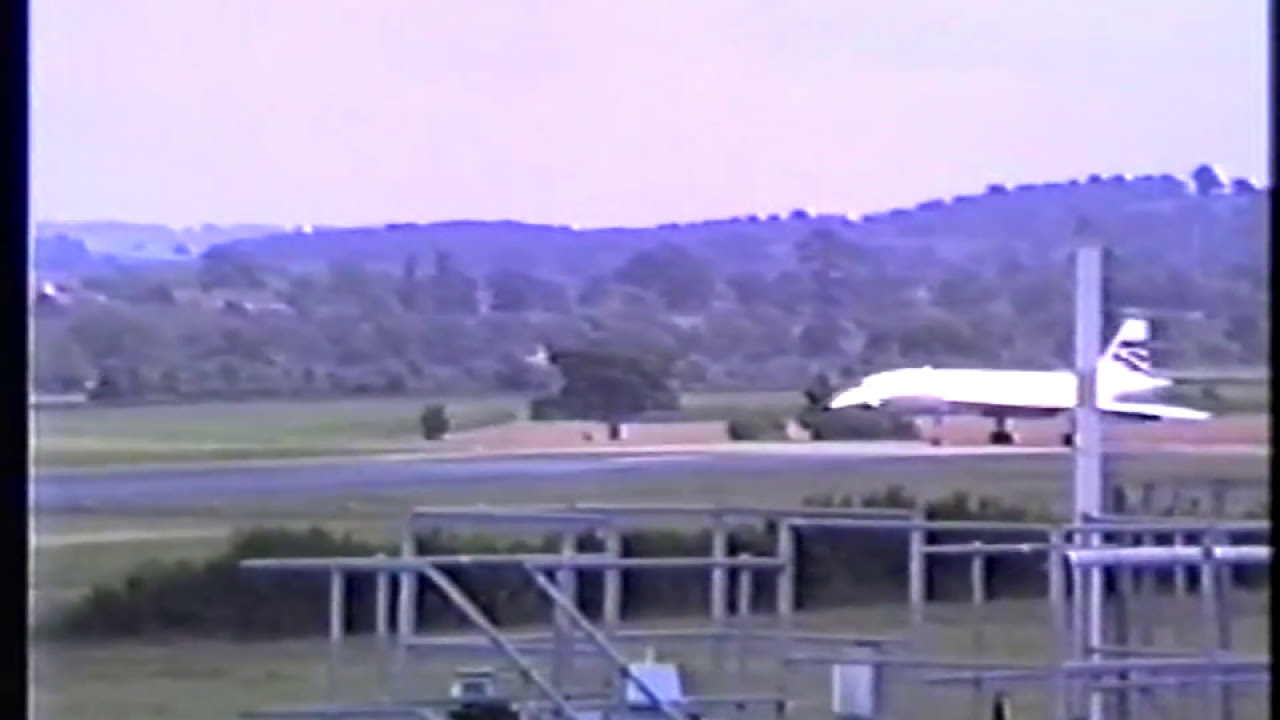 Concorde G-BOAA at Exeter July 2000