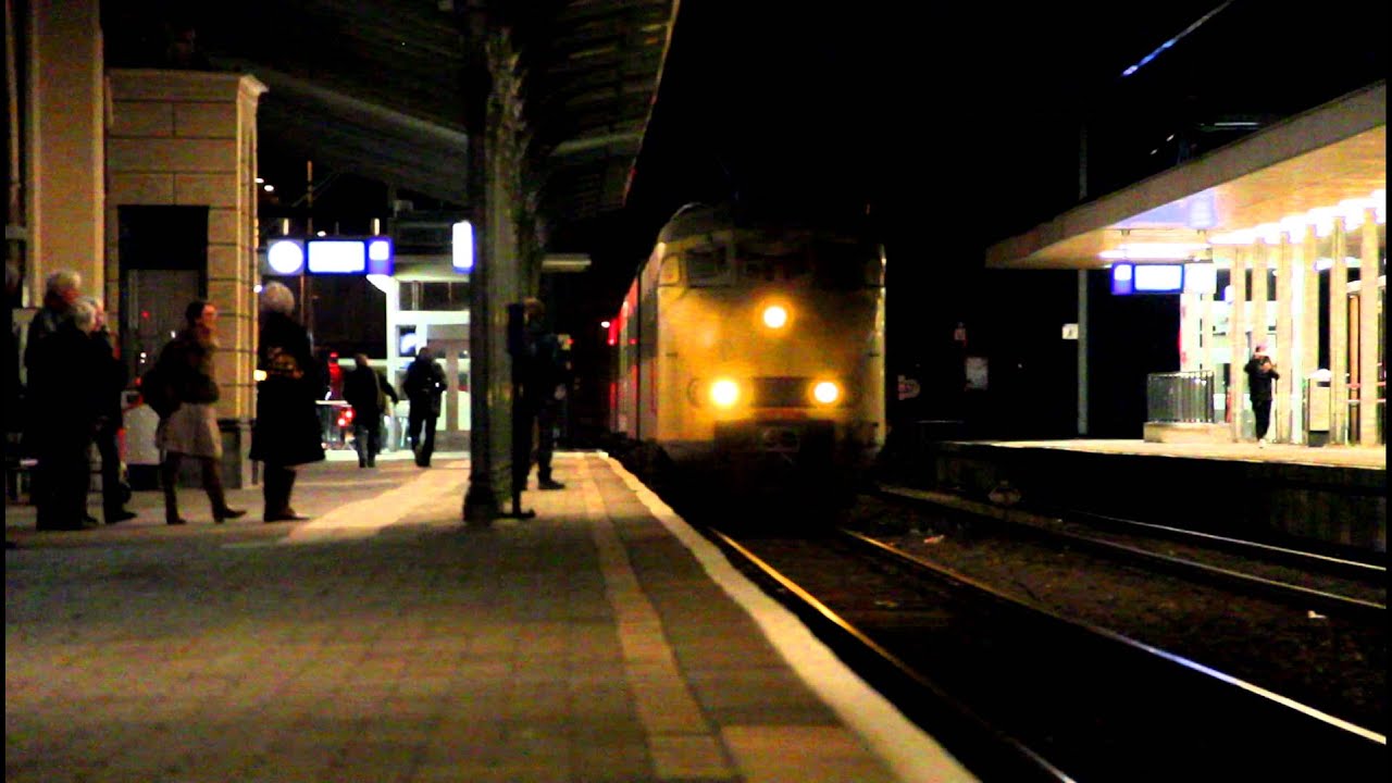 De stoptrein arriveerd op station Middelburg