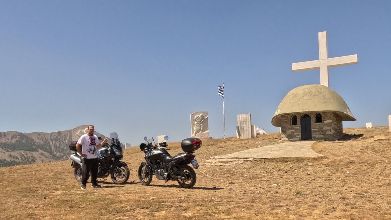 Φτάσαμε στο υψηλότερο χωριό της Ελλάδας, στην Σαμαρινα. 