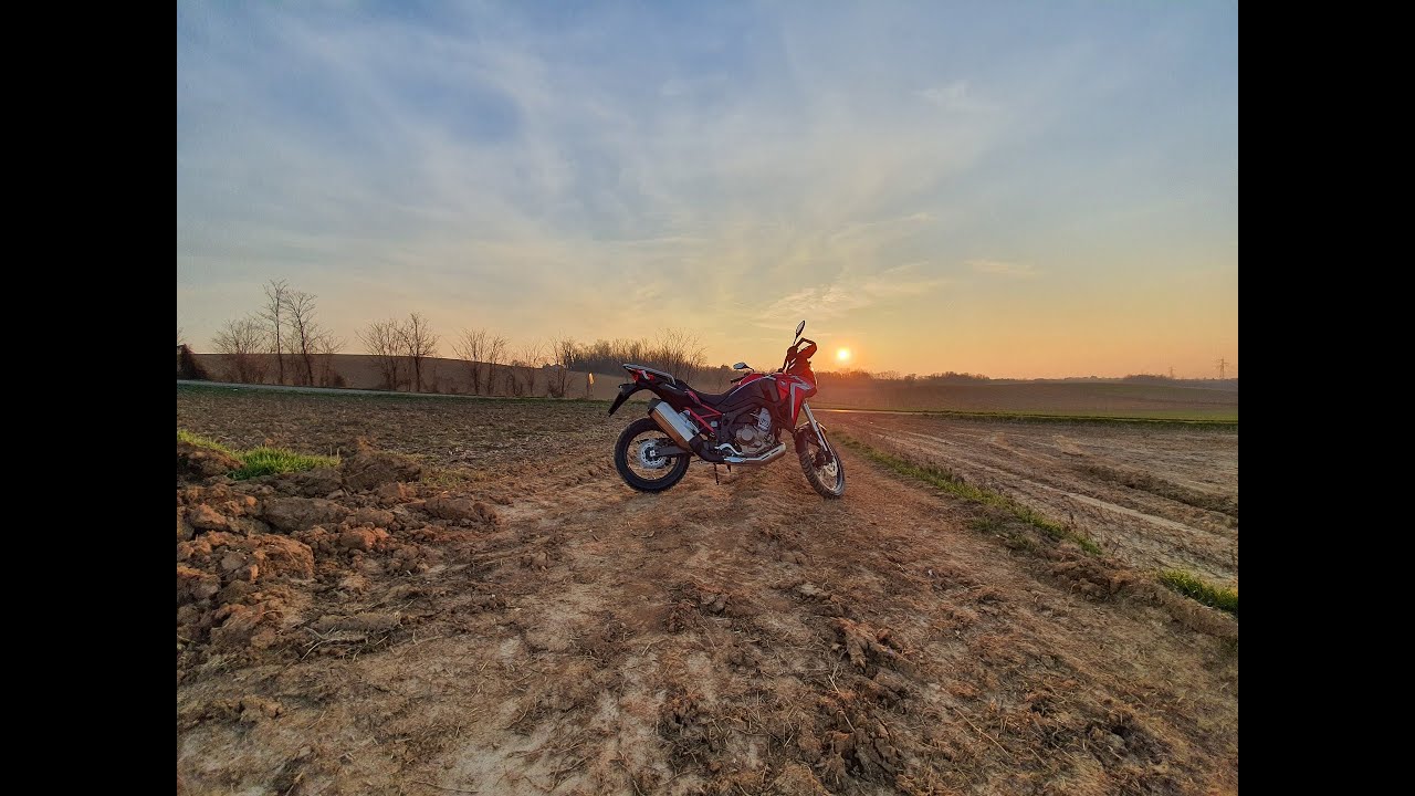 Test Honda CRF1100L Africa Twin Standard 2020