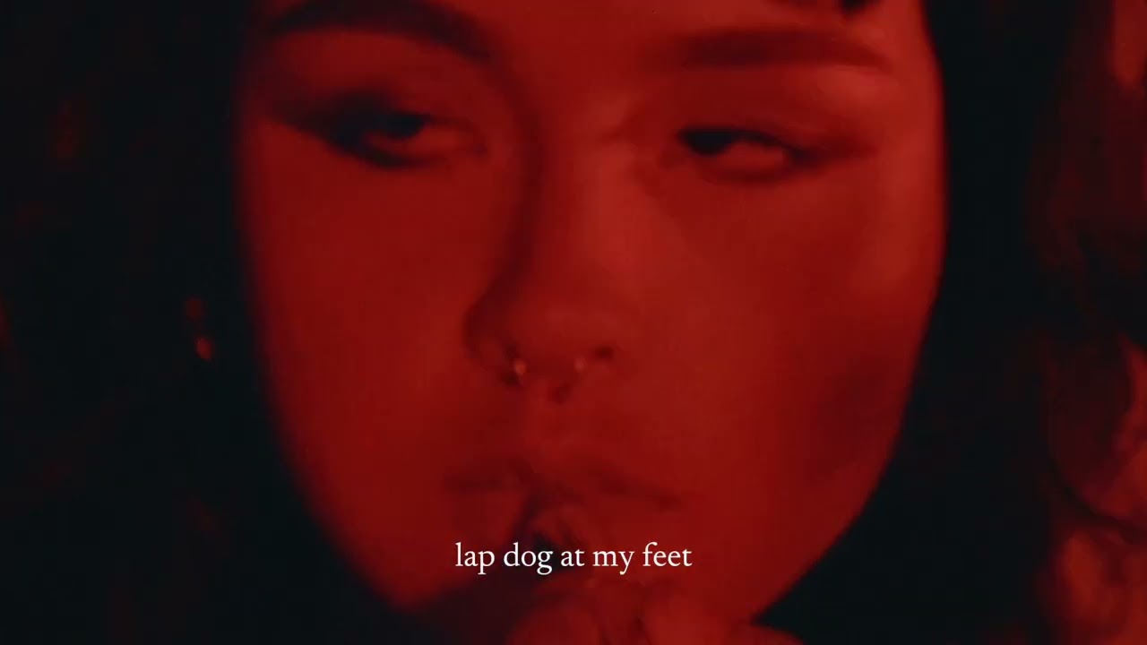 Butterknife - GOD COMPLEX (lyric visualiser)