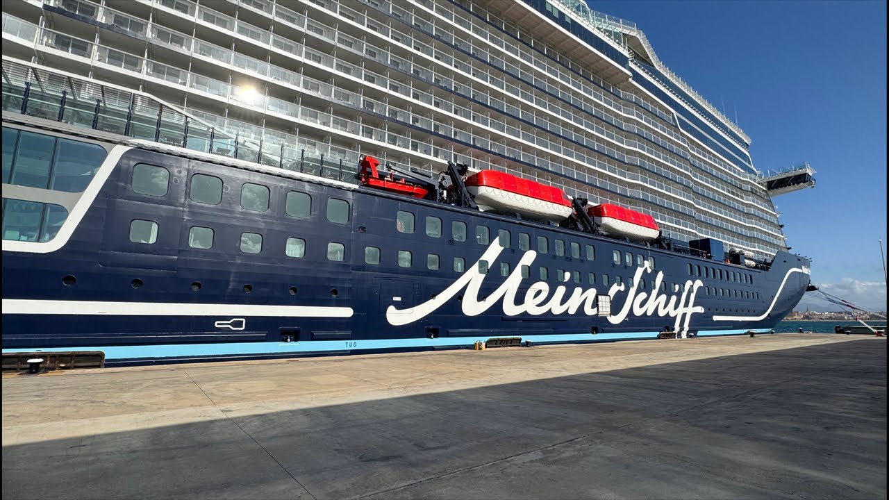 Live Rundgang #1 Mein Schiff Relax mit Rebekka