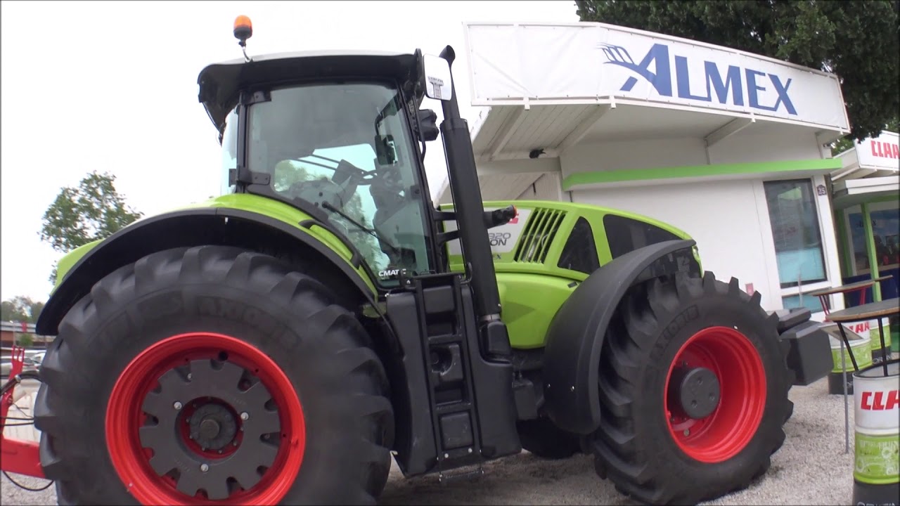 The 2020 CLAAS AXION 920 tractor
