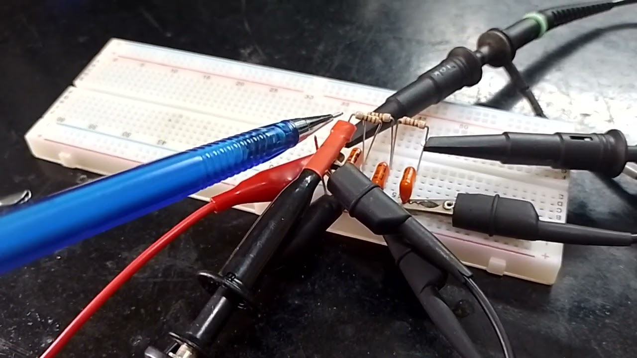 Convertendo uma onda quadrada em senoidal, com o uso de filtro RC