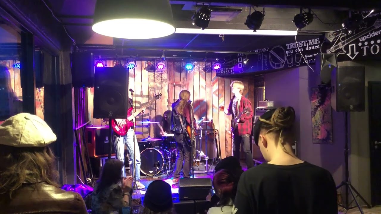 Kahdeksas Ihme Live @Public House Huurre 27.4.2024 (Eppu Normaali cover)