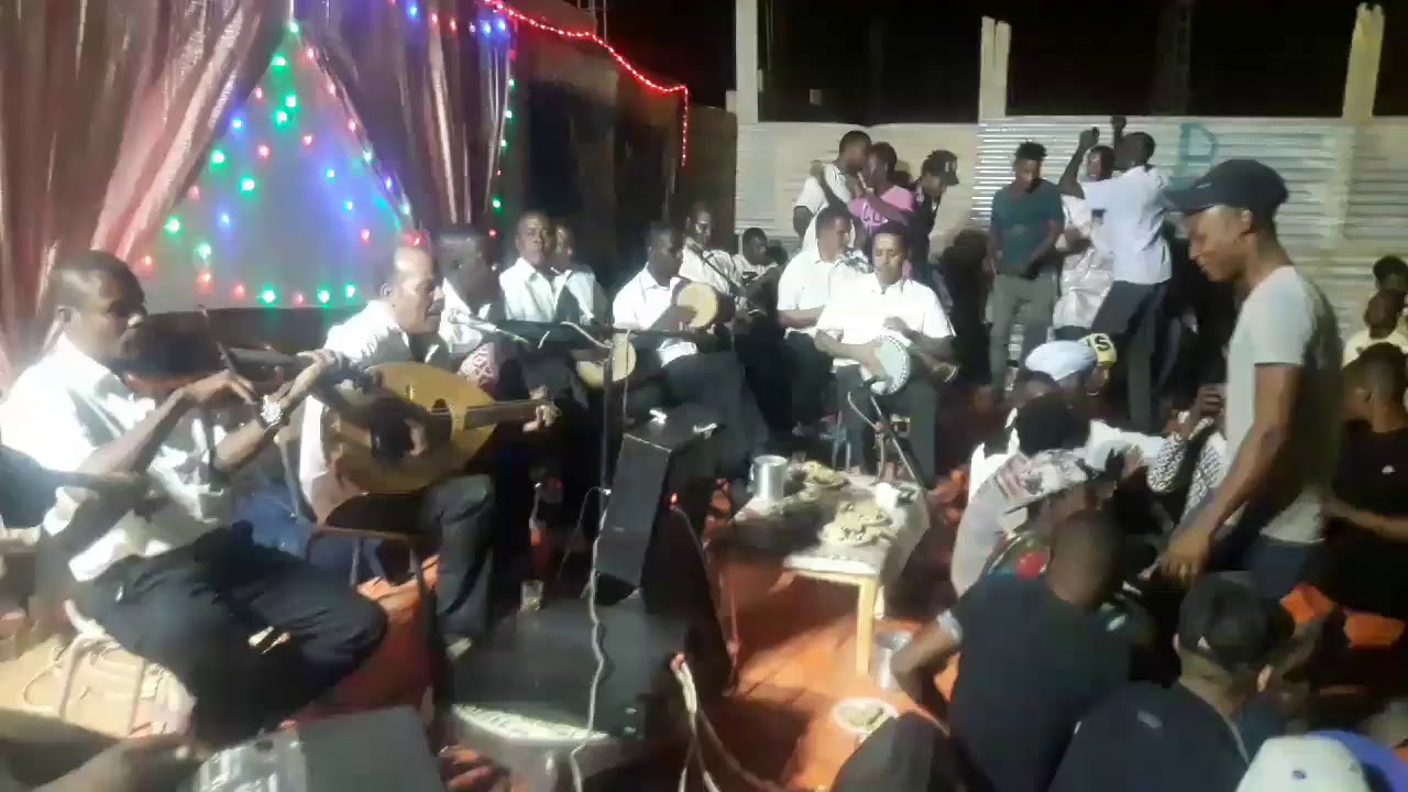 تكلم يالبرااد امينة للفنان قطاف بلخير اولف ادرار 👌🏻👌🏻