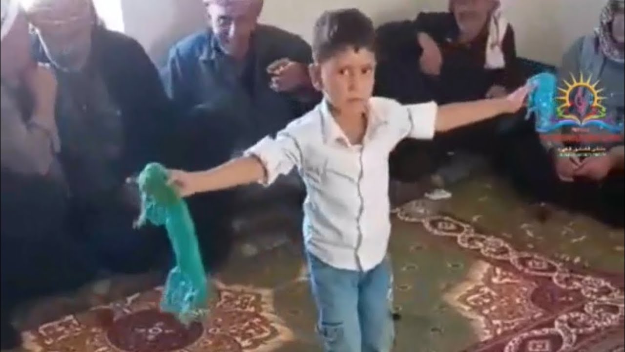 طفل من عفرين ببدع في الرقص Zarokekî ji Efrînê binêrin çi dike🌹