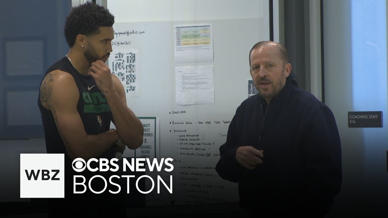 Fired Knicks coach Tom Thibodeau helps Celtics at practice after eliminating them last year