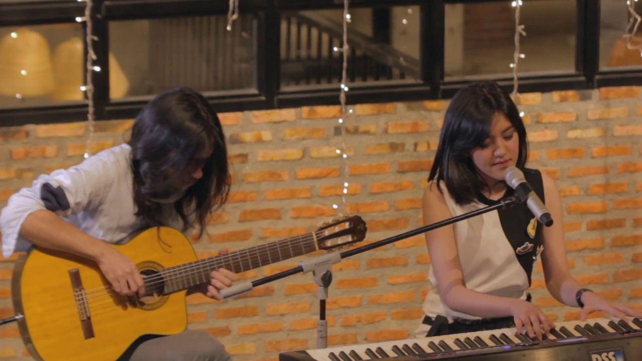 Ify Alyssa - Paper Kites (LIVE)