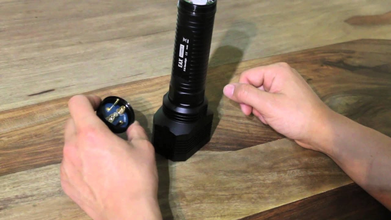 NiteCore EAX Hammer Review - Deutsch