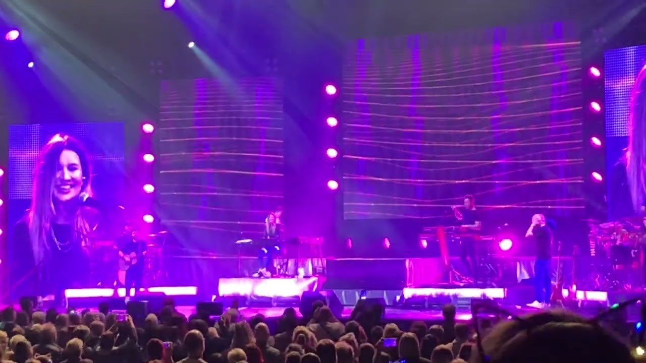 Kerstin Ott - Wegen Dir ( 2.12.2023 Mercedes Benz Arena Berlin