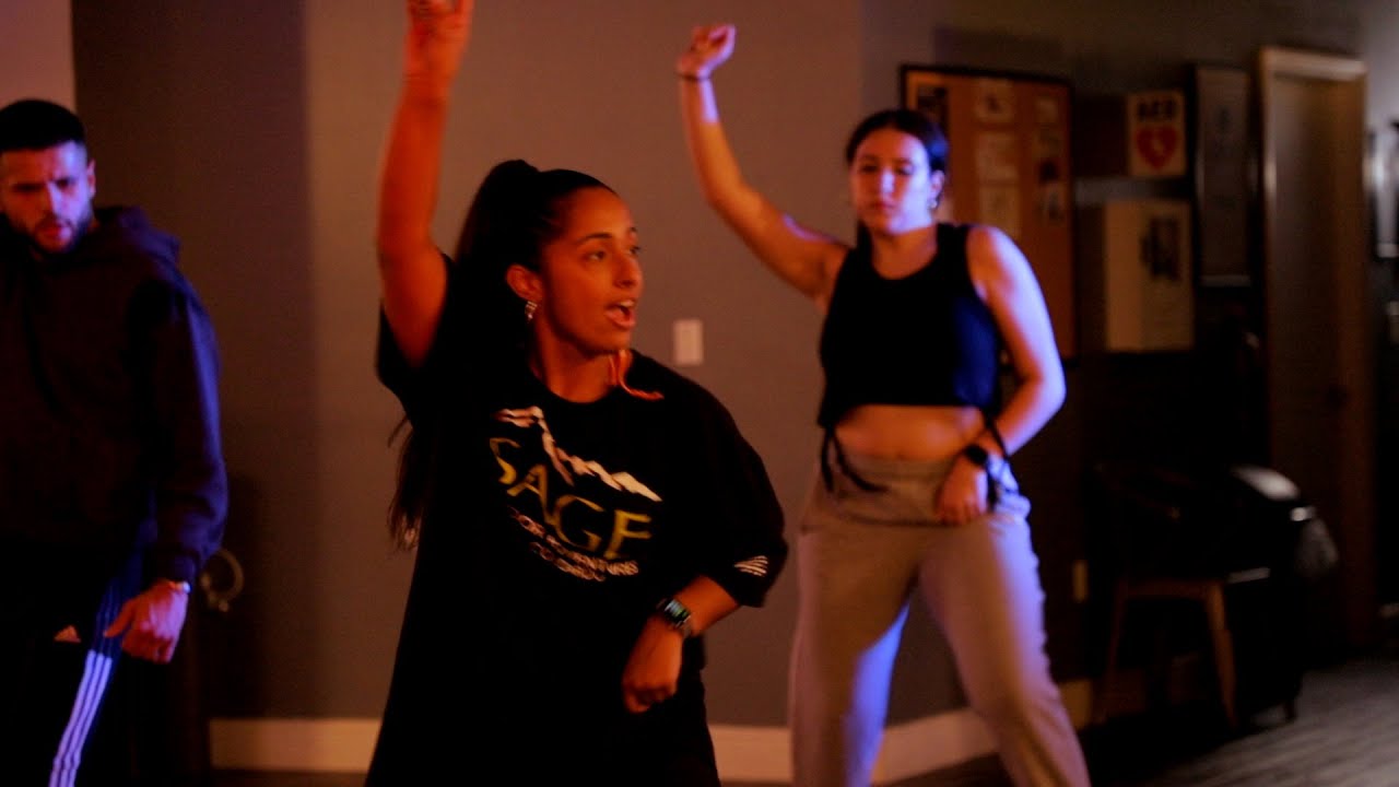 100 MILLONES by Bad Bunny & Luar La L - Choreography by Genesis Jaimar Morales