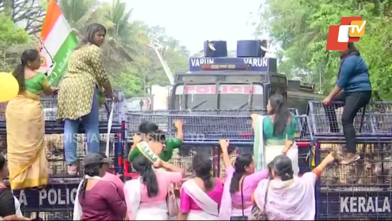 Mahila Congress stage protest against Union Budget in Thiruvananthapuram