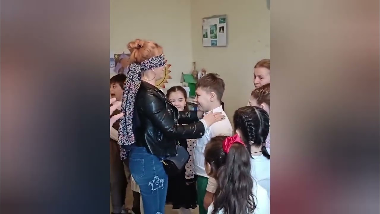 სკოლაში 💖ჯგალში ვართ.გილოცავთ 3მარტს ყველა დედიკოს💖