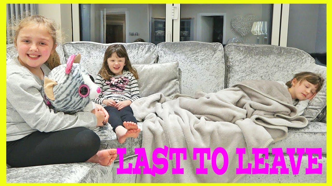 LAST TO LEAVE WINS MONEY! Dad v Girls!