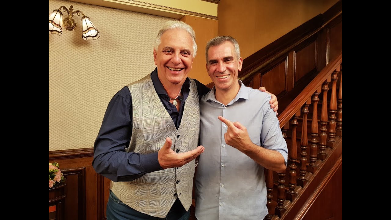 Adri&aacute;n Puente en Intimo y Personal con Ricardo Guazzardi