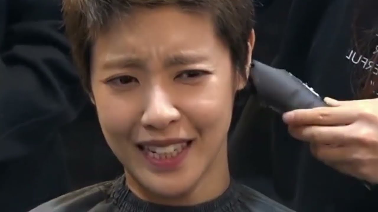 Корейская актриса очень низкого роста. Пожалуйста, дайте мне смелости.