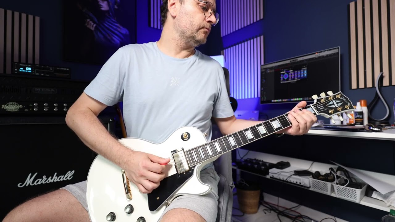 Chibson vs Gibson Les Paul Custom